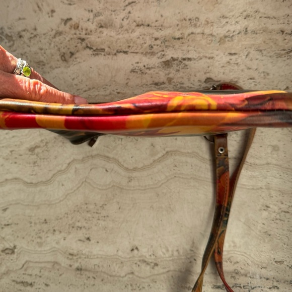 Handmade leather Argentinian embellished crossbody with matching coin purse - Picture 11 of 12